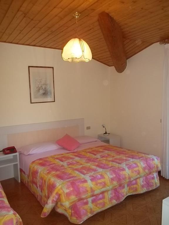 Hotel Residence La Rosa Castione della Presolana Bagian luar foto